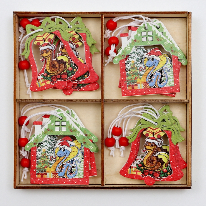 Набор подвесок в деревянной подарочной упаковке, 12 шт. Набор подвесок в деревянной подарочной упаковке, 12 шт.