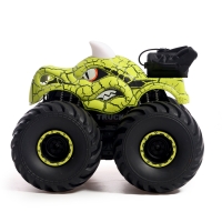 Машина-перевёртыш &laquo;Финт&raquo;, радиоуправляемая, работает от аккумулятора, световые эффекты, эффект дыма, цвет зеленый