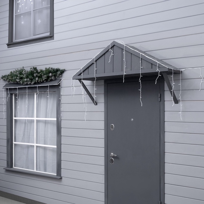 Гирлянда «Бахрома» 6 × 0.7 м, IP44, УМС, белая нить, 120 LED, свечение мульти, 220 В Гирлянда «Бахрома» 6 × 0.7 м, IP44, УМС, белая нить, 120 LED, свечение мульти, 220 В