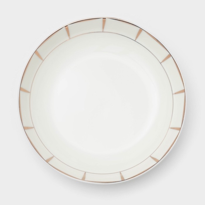 Тарелка глубокая фарфоровая &laquo;Аврора&raquo;, 560 мл, d=18 см, цвет белый