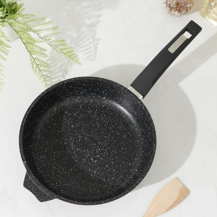 Сковорода &laquo;Гранит Black&raquo; Induction Pro, d=24 см, пластиковая ручка, антипригарное покрытие, цвет чёрный