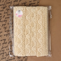 Кружево вязаное, 30 мм &times; 10 &plusmn; 1 м, цвет бежевый