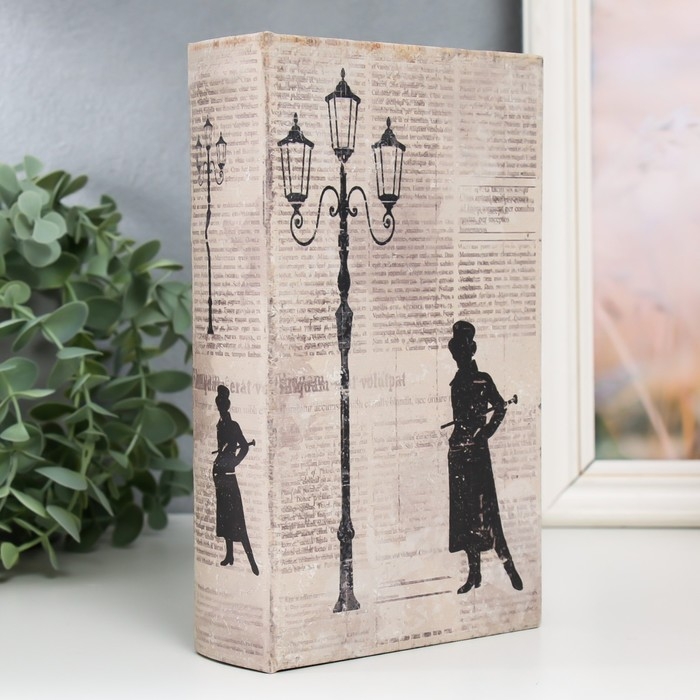 Сейф-книга дерево кожзам Сейф-книга дерево кожзам "Фонарный столб" 21х13х5 см