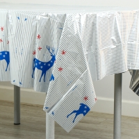 Новый год! Скатерть &laquo;Олени&raquo;, 137 &times; 183 см