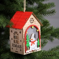 Ёлочная игрушка &laquo;Домик со снеговиком&raquo;, от батареек, свечение тёплое белое