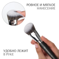 Кисть для макияжа «PREMIUM», 17 см, цвет чёрный Кисть для макияжа «PREMIUM», 17 см, цвет чёрный