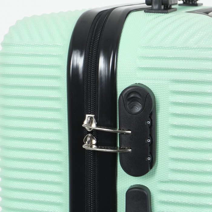 Чемодан малый 36 л (S), &laquo;Фабрика КАРТЕКС&raquo;, отдел на молнии, кодовый замок, 4 колеса, цвет мятный