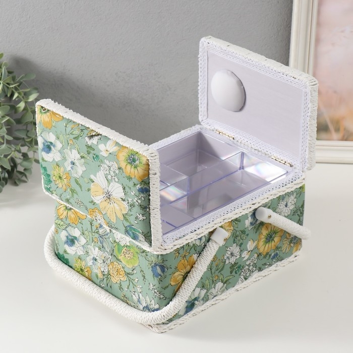 Шкатулка для рукоделия Шкатулка для рукоделия "Зелёная цветочная полянка" 19х26х14,5 см