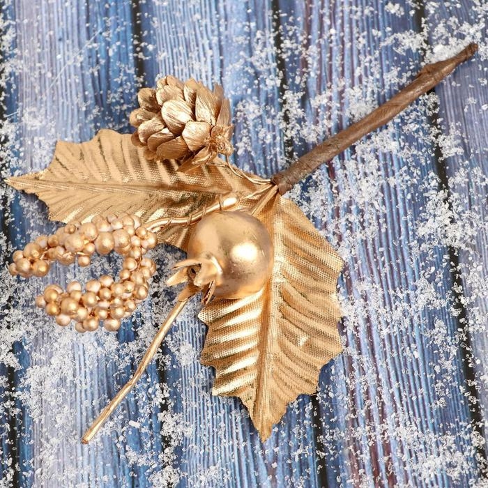 Декор Декор "Зимнее очарование" шишка ягоды в золоте, 14 см