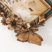 Фоторамка полистоун 10х15 см "Бабочка на букете" тёмно-зелёная с золотом 15,5х3,2х23,3 см Фоторамка полистоун 10х15 см "Бабочка на букете" тёмно-зелёная с золотом 15,5х3,2х23,3 см