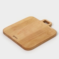 Доска для подачи с ручкой &laquo;Авторская&raquo;, 24&times;28&times;1,8 см, массив берёзы, цвет натуральный