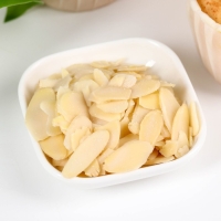 Миндальные лепестки для капкейков, тортов и рулетов, 50 г. Миндальные лепестки для капкейков, тортов и рулетов, 50 г.