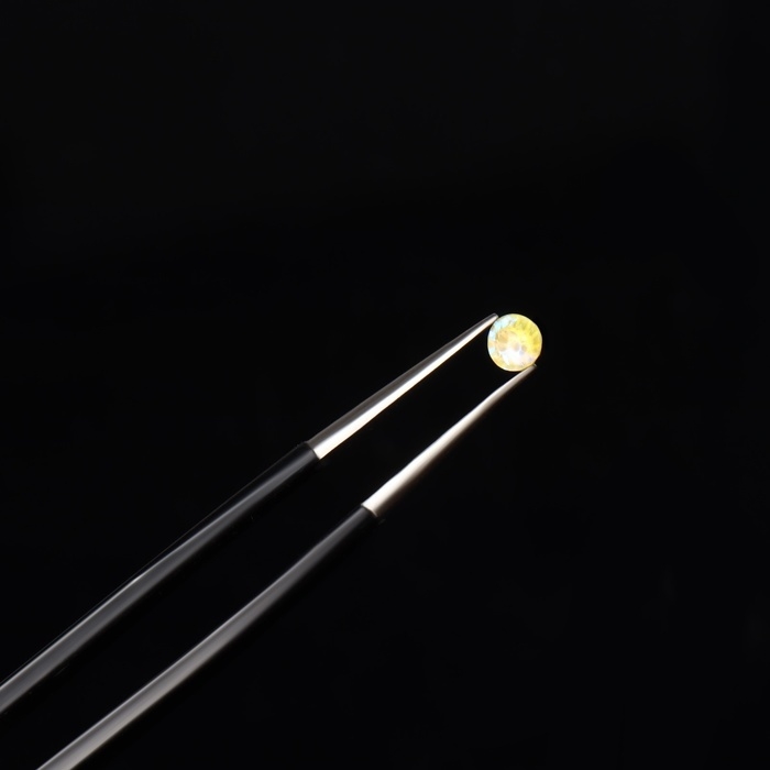 Стразы для декора ногтей «NEON», разноразмерные, светятся в темноте, разноцветные Стразы для декора ногтей «NEON», разноразмерные, светятся в темноте, разноцветные