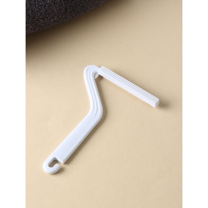 Скребок для чистки одежды, ковров, мебели, двусторонний Доляна, металл+пластик, 10,8×16,5 см Скребок для чистки одежды, ковров, мебели, двусторонний Доляна, металл+пластик, 10,8×16,5 см