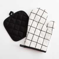 Кухонный набор Доляна «Клетка» цв.белый, прихватка 17*17 см, рукавица 26*16 см,100% п/э Кухонный набор Доляна «Клетка» цв.белый, прихватка 17*17 см, рукавица 26*16 см,100% п/э