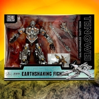 Робот &laquo;Истребитель&raquo;, трансформируется, с элементами из металла