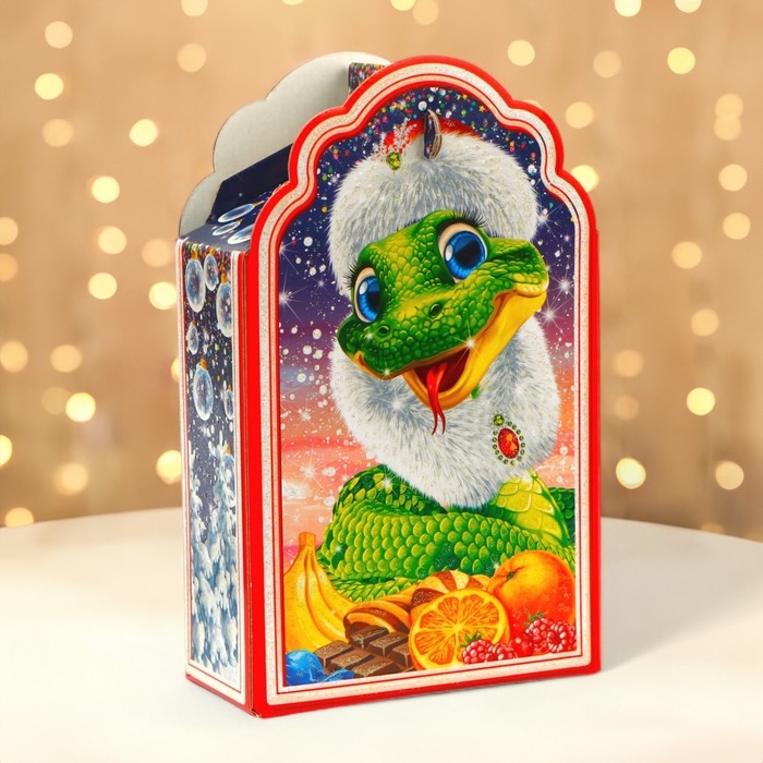 Подарочная коробка новогодняя Фигурная Подарочная коробка новогодняя Фигурная "Лакомка" 16,8 х 7 х 25 см. Новый год