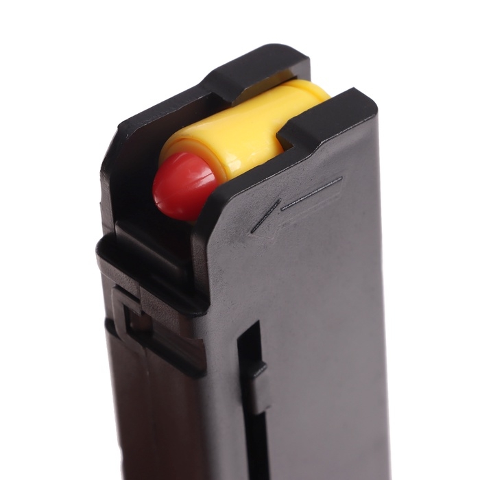 Пистолет &laquo;Глок&raquo;, мягкие пули и вылетающие гильзы, автоматическая перезарядка