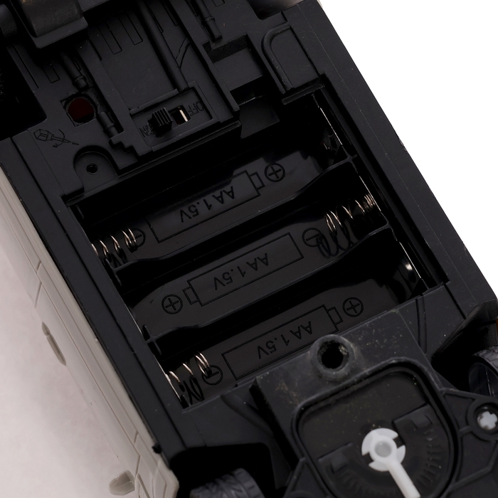 Джип радиоуправляемый &laquo;Крузер&raquo;, работает от батареек, цвет бежевый