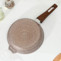 Сковорода &laquo;Гранит&raquo;, d=22 см, съёмная ручка, стеклянная крышка, антипригарное покрытие, цвет коричневый