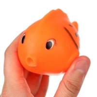 Резиновая игрушка для ванны &laquo;Чудо-рыбка&raquo;, 9 см, с пищалкой, цвет МИКС, Крошка Я