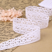 Кружево вязаное, 40 мм &times; 10 &plusmn; 1 м, цвет белый