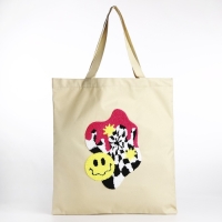 Шопер текстильный с вышивкой Smile , 40х35 см, бежевый цвет Шопер текстильный с вышивкой Smile , 40х35 см, бежевый цвет