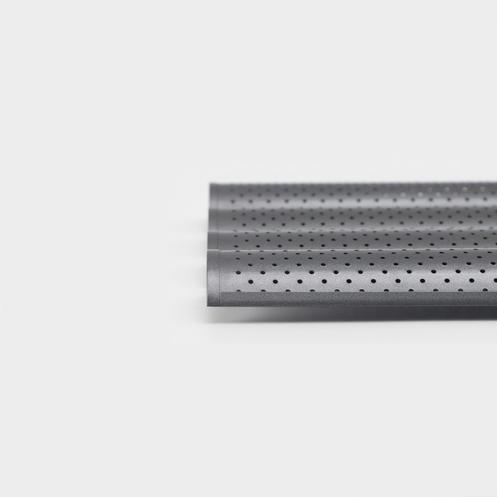 Форма для выпечки перфорированная Доляна &laquo;Багет&raquo;, 38&times;31&times;2,5 см, антипригарное покрытие