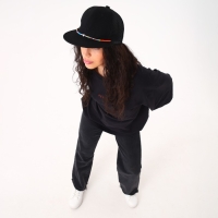 Кепка женская с прямым козырьком &laquo;Крутой&raquo;, цвет чёрный, сетка, р-р 56, с бусами