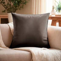 Чехол на подушку "Этель" кожзам 45*45 см, черный Чехол на подушку "Этель" кожзам 45*45 см, черный