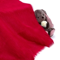 Лоскут 50 &times; 50 см, мех длинноворсовый на трикотажной основе, цвет малиновый