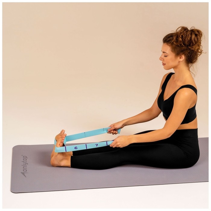 Эспандер-лента ONLYTOP, эластичная, с захватами, 90х4 см, цвет голубой Эспандер-лента ONLYTOP, эластичная, с захватами, 90х4 см, цвет голубой