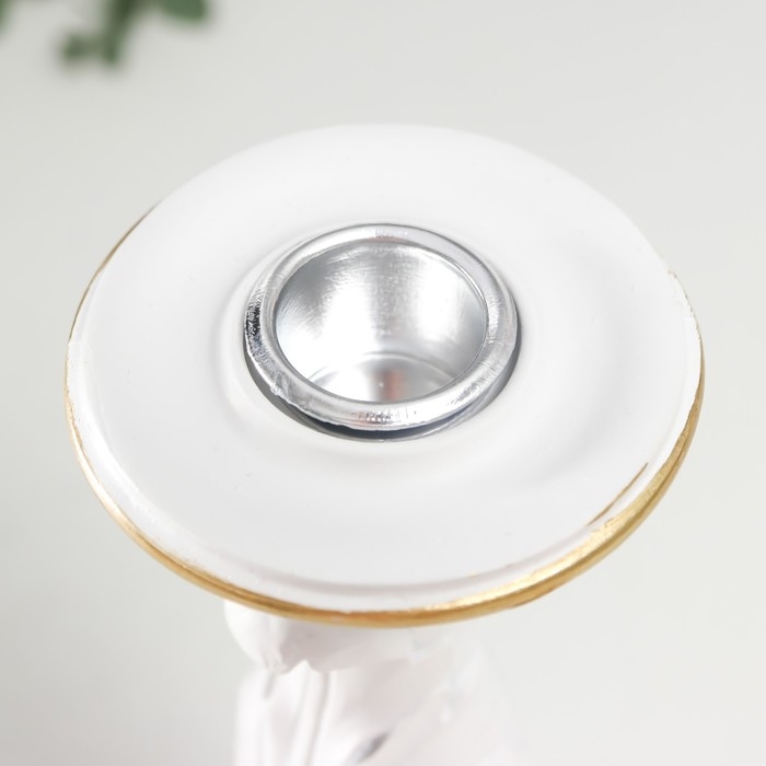 Подсвечник полистоун на 1 свечу Подсвечник полистоун на 1 свечу "Пышный лист" белый 21,5х9х9 см