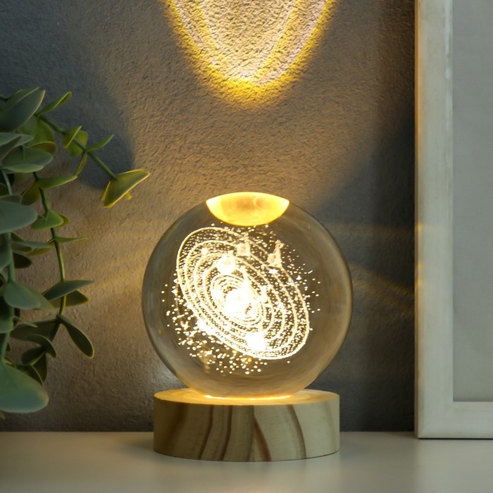 Сувенир стекло подсветка Сувенир стекло подсветка "Метеоритный дождь" d=8 см подставка дерево, USB 8х8х9,5 см