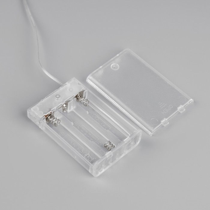 Светодиодная лента Luazon Lighting 3 м, IP20, SMD2835, 30 LED/м, батарейки 3хАА (нет в комплекте), 6000К Светодиодная лента Luazon Lighting 3 м, IP20, SMD2835, 30 LED/м, батарейки 3хАА (нет в комплекте), 6000К