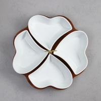 Менажница «Сердце», 4 шт: 300 мл, деревянное основание, фарфор, Иран Менажница «Сердце», 4 шт: 300 мл, деревянное основание, фарфор, Иран