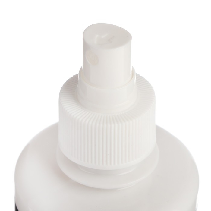 Полироль пластика Grand Caratt матовый, цитрусовый микс, 250 мл, спрей Полироль пластика Grand Caratt матовый, цитрусовый микс, 250 мл, спрей