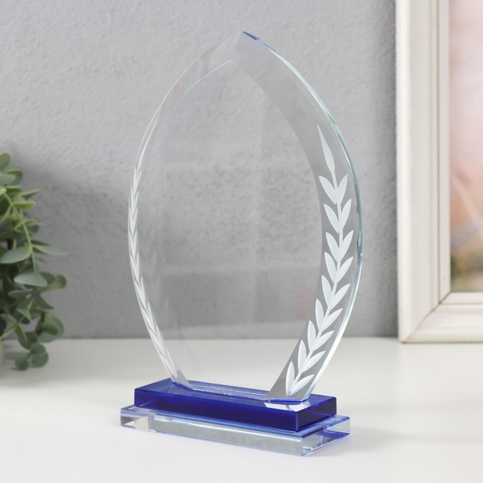 Сувенир стекло Сувенир стекло "Стела наградная в форме листа" 15х5,7х20 см