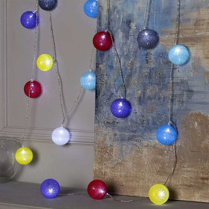 Гирлянда &laquo;Нить&raquo; 5 м с насадками &laquo;Клубки цветные&raquo;, IP20, прозрачная нить, 20 LED, свечение белое, 220 В