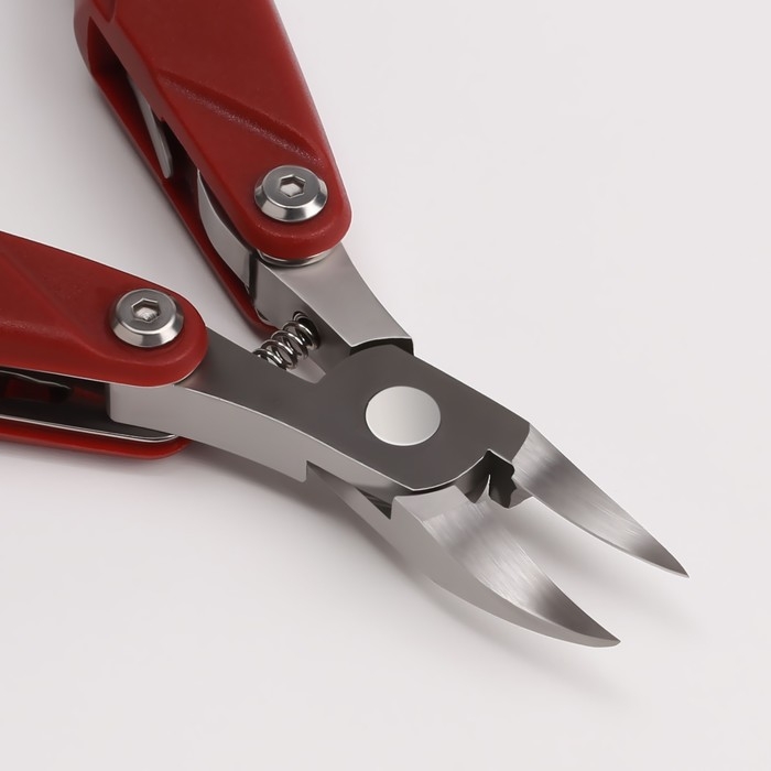 Кусачки педикюрные, 3 в 1, с лазерной пилочкой, изогнутое лезвие, складные, 8,7 см, длина лезвия - 18 мм, цвет бордовый Кусачки педикюрные, 3 в 1, с лазерной пилочкой, изогнутое лезвие, складные, 8,7 см, длина лезвия - 18 мм, цвет бордовый