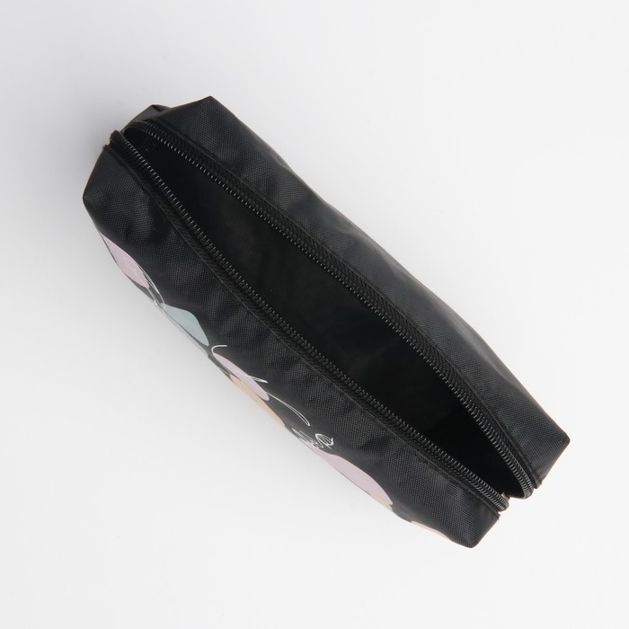 Косметичка &laquo;Девушка&raquo; 17х10х5 см, на молнии