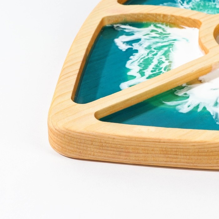 Менажница авторская с эпоксидной пищевой смолой &laquo;Сердце&raquo; Adelica, 25&times;27 см, цельный кедр, рисунок МИКС