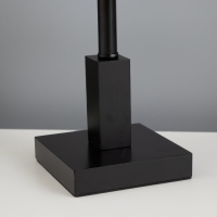 Лампа настольная "Колд" 1х40Вт Е27 черный 16х16х34см Лампа настольная "Колд" 1х40Вт Е27 черный 16х16х34см