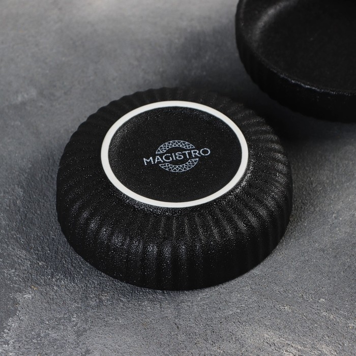 Соусник фарфоровый Magistro Line, 90 мл, фасовка 2 шт, цвет чёрный Соусник фарфоровый Magistro Line, 90 мл, фасовка 2 шт, цвет чёрный