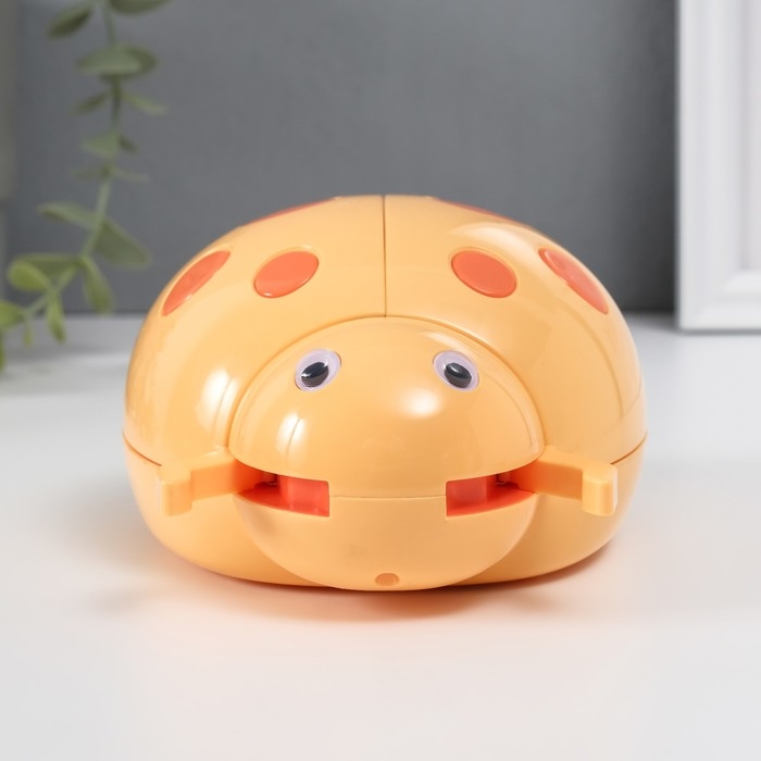 Шкатулка музыкальная механическая Шкатулка музыкальная механическая "Божья коровка" жёлтая 12х15х8,5 см