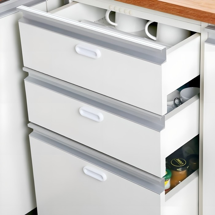 Ручка мебельная самоклеющаяся CAPPIO, L=106 мм, пластик, цвет белый Ручка мебельная самоклеющаяся CAPPIO, L=106 мм, пластик, цвет белый