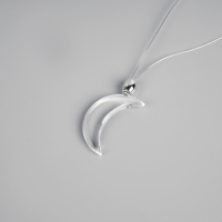 Светодиодный кулон «Полумесяц» 60 см, батарейки, свечение мульти (RGB) Светодиодный кулон «Полумесяц» 60 см, батарейки, свечение мульти (RGB)