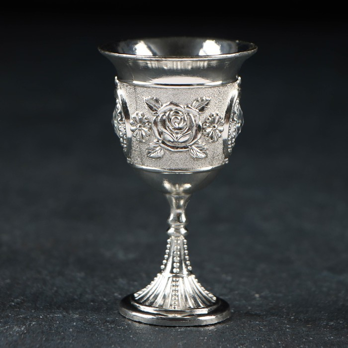 Набор питьевой на подставке &laquo;Марена&raquo;: 6 рюмок 30 мл, цвет серебряный