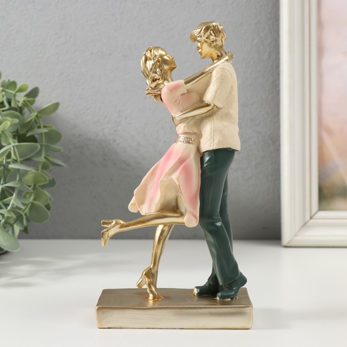 Сувенир полистоун Сувенир полистоун "Нежные объятия" 6х8х19,5 см