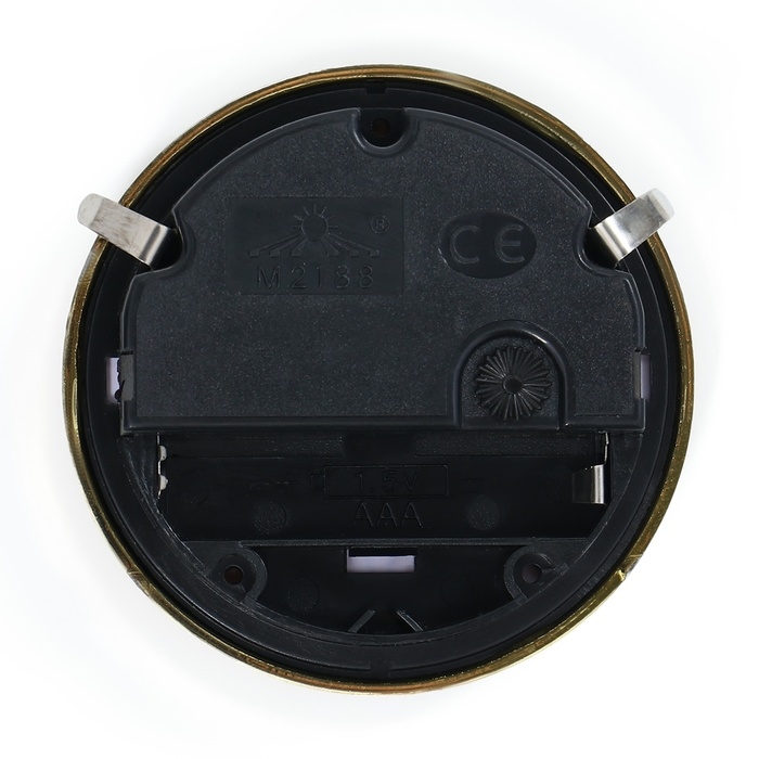 Часы настольные, каминные "Кошка", 20 х 9 х 22 см, d циферблата - 6.3 см